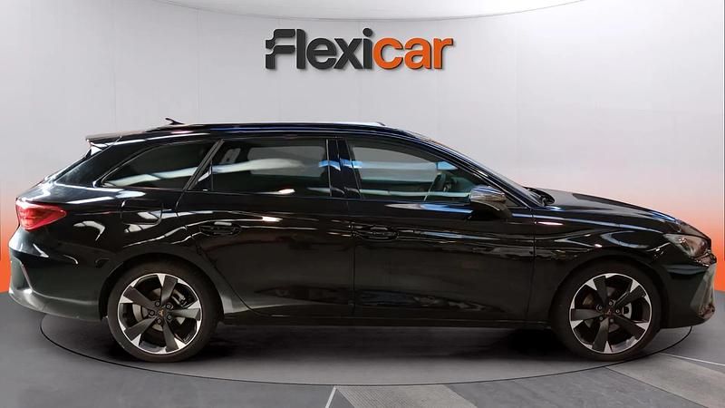 Usado Cupra Leon 150 CV (110 kW) 2025 Negro Familiar