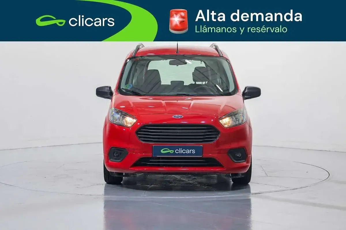 Usado Ford Tourneo Ambiente 102 CV (75 kW) 2019 Rojo Van