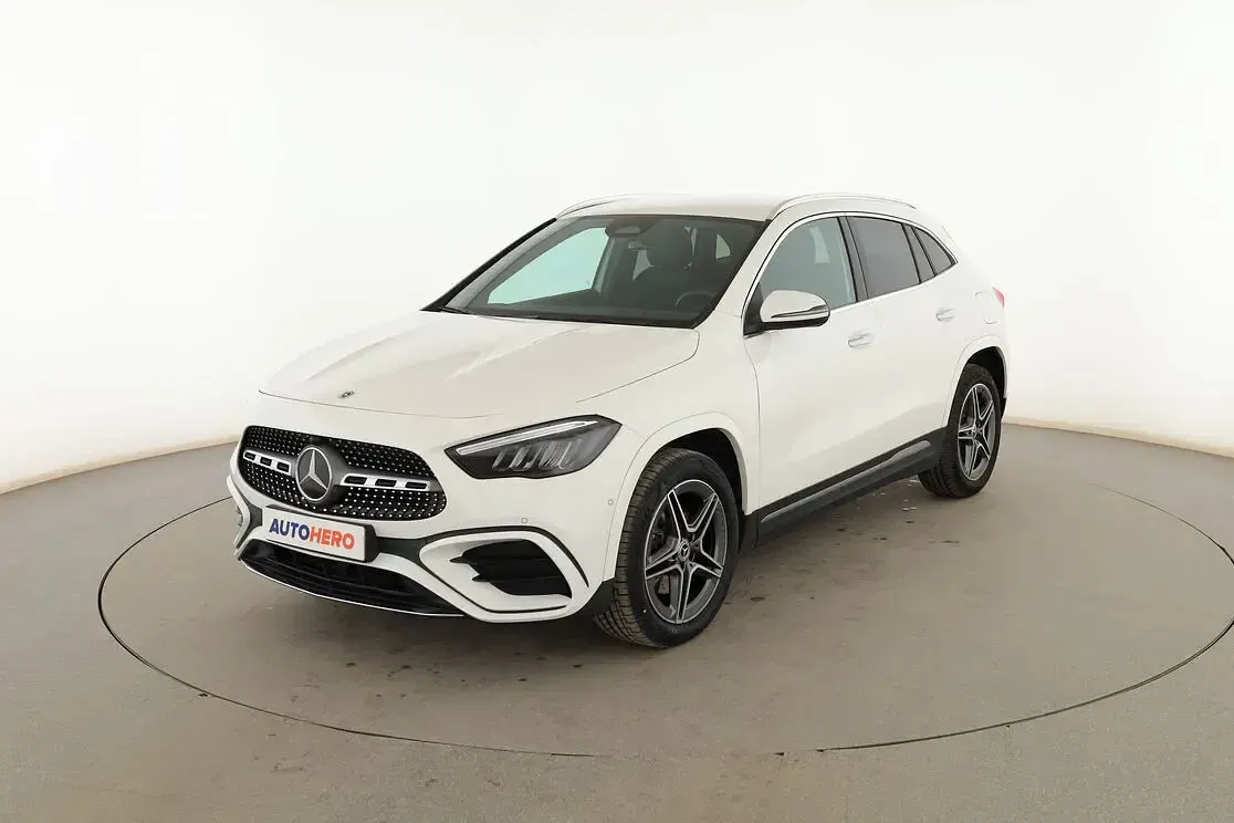 Usado Mercedes GLA250 AMG line 218 CV (160 kW) 2023 SUV