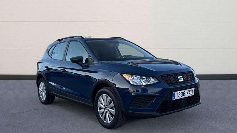 Usado Seat Arona Ecomotive 95 CV (69 kW) 2019 Azul SUV