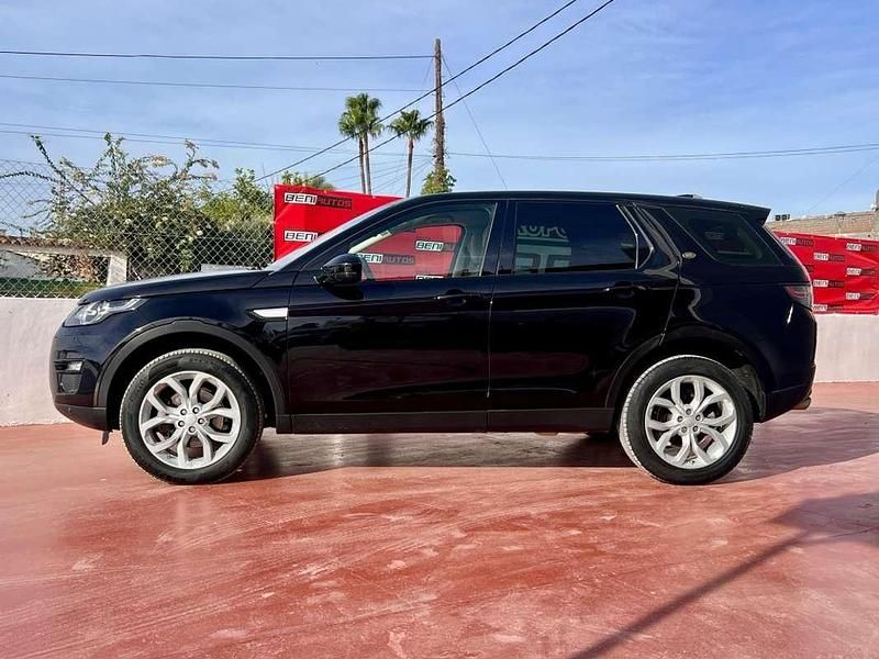 Usado Land Rover Discovery Sport HSE 180 CV (132 kW) 2017 Negro SUV