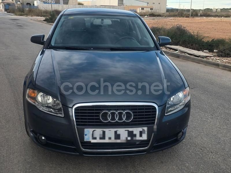 Gris / plata Usado 2005 Audi A4 Berlina | 3999 € (Super precio) - Imagen 1/4