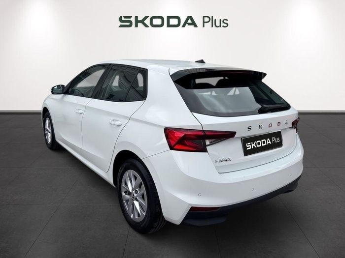 Blanco Usado 2024 Skoda Fabia Essence | 16.653 € (Precio justo) - Imagen 1/4