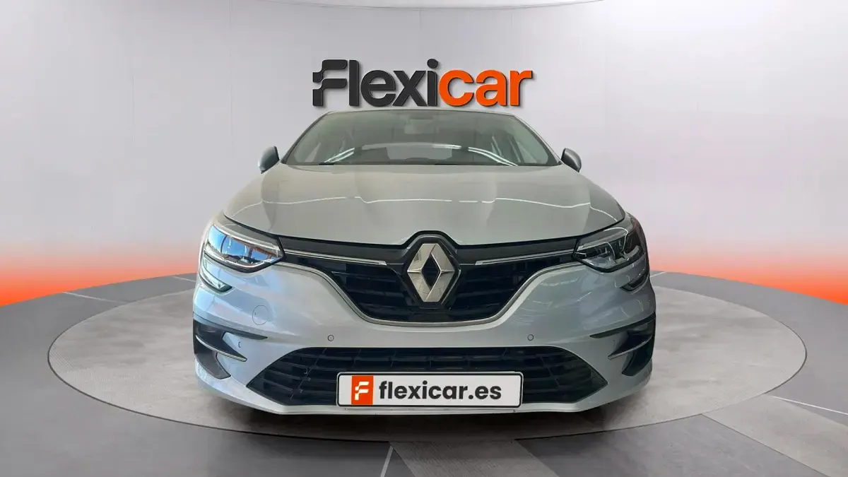 Usado Renault Mégane II Equilibre 115 CV (84 kW) 2023 Gris Berlina