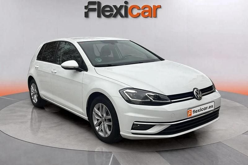 Blanco Usado 2018 VW Golf Advance Berlina | 16.690 € (Precio justo) - Imagen 1/4