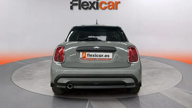 Usado Mini ONE 102 CV (75 kW) 2021 Gris Utilitario