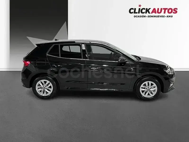 Usado Skoda Fabia Selection 95 CV (69 kW) 2025 Negro Utilitario