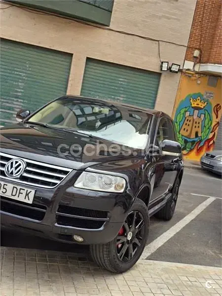 Usado VW Touareg 225 CV (165 kW) 2005 Negro SUV