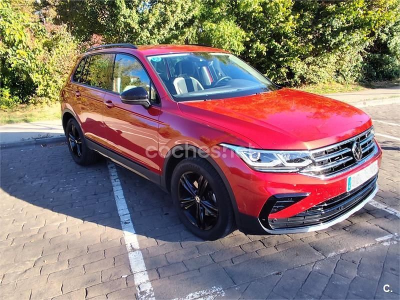 Granate Usado 2022 VW Tiguan Sportline SUV | 29.900 € (Buen precio) - Imagen 1/4