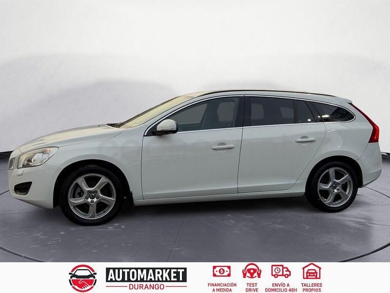 Usado Volvo V60 R-Design 163 CV (119 kW) 2012 Blanco Familiar