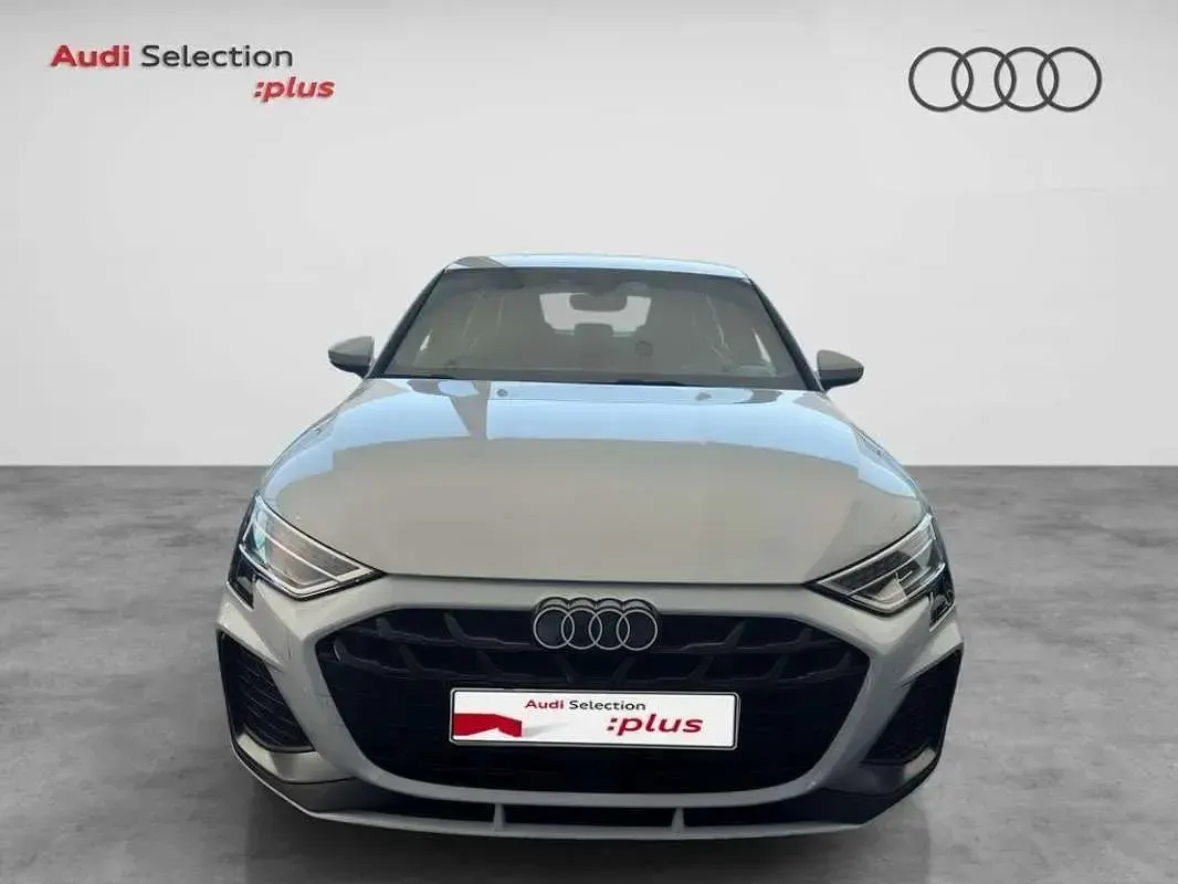 Usado Audi A3 Sportback e-tron S-Line 204 CV (150 kW) 2025 Blanco Utilitario