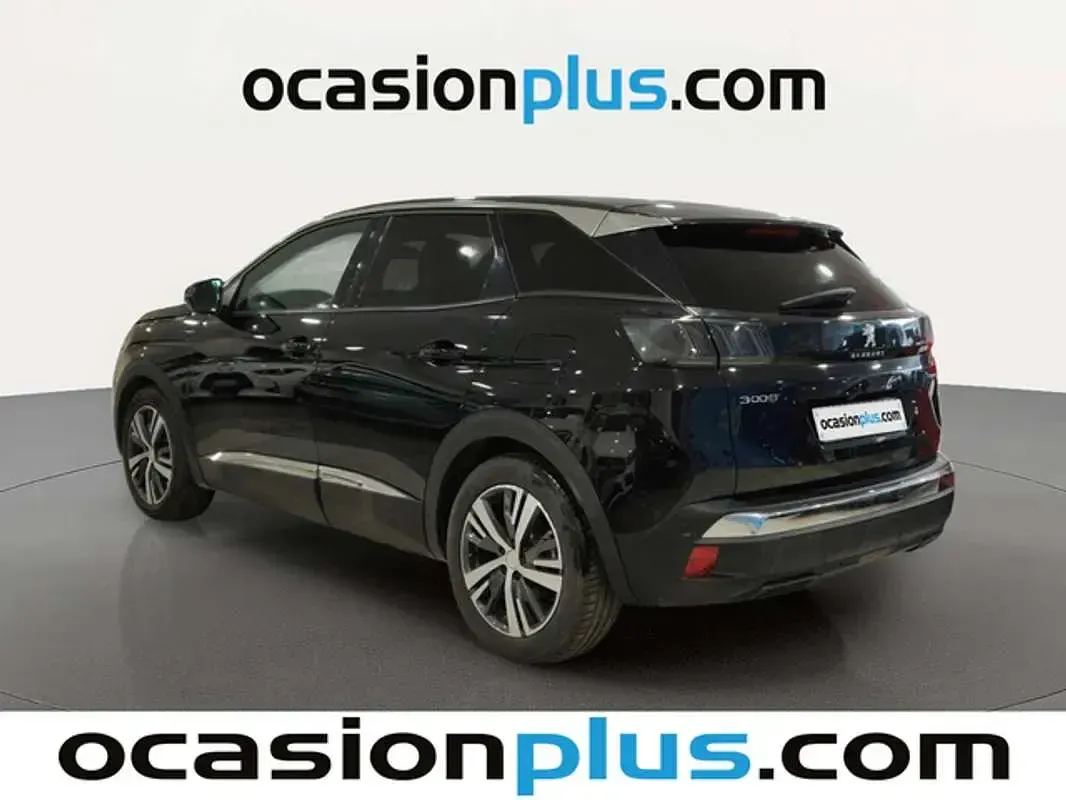 Usado Peugeot 3008 Allure 156 CV (114 kW) 2023 Negro Monovolumen
