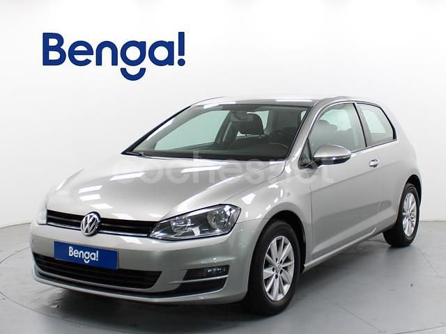 Gris / plata Usado 2015 VW Golf VII Edition Berlina | 12.600 € (Buen precio) - Imagen 1/4