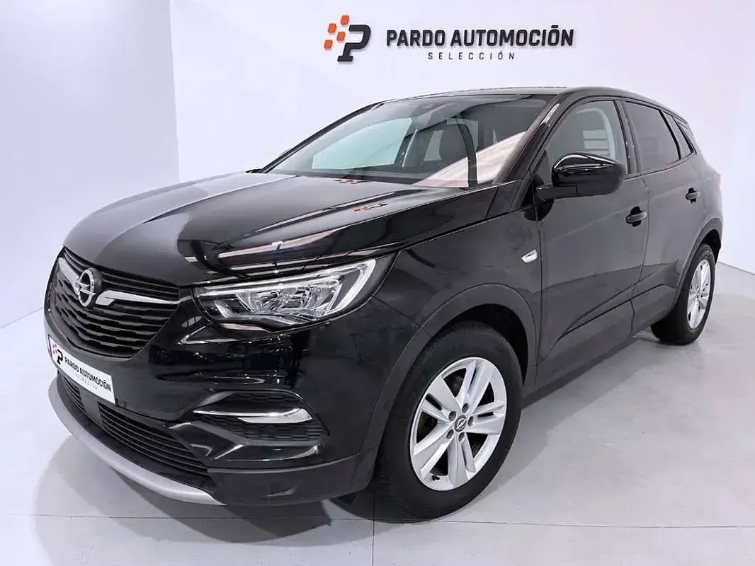 Käytetty Opel Grandland X Edition 131 HP (96 kW) 2021 Musta Katumaasturi