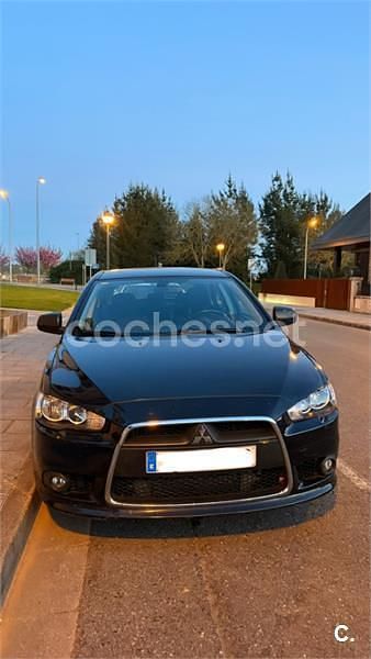 Usado Mitsubishi Lancer Sportback Motion 140 CV (102 kW) 2010 Negro Berlina