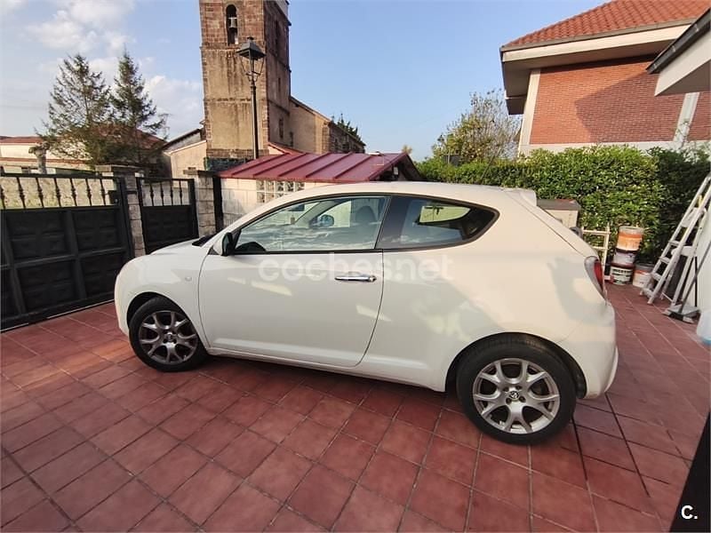 Usado Alfa Romeo MiTo Progression 95 CV (69 kW) 2010 Blanco Utilitario