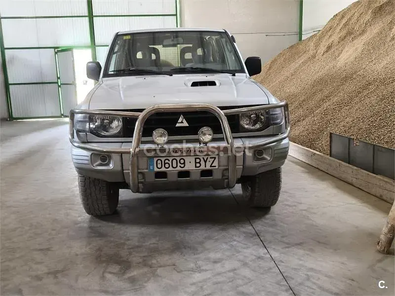 Usado Mitsubishi Montero Sport 99 CV (72 kW) 2002 Blanco SUV