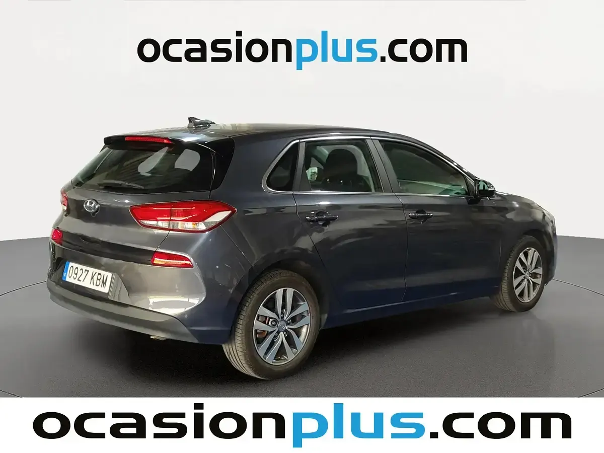 Usado Hyundai i30 110 CV (80 kW) 2017 Gris