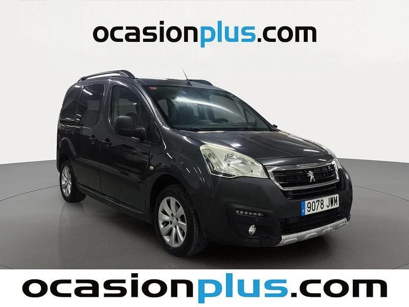 Usado Peugeot Partner Tepee Outdoor 100 CV (73 kW) 2017 Gris Monovolumen