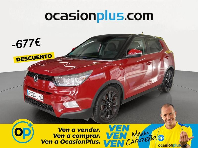 Usado Ssangyong (KGM) Tivoli Limited 115 CV (84 kW) 2016 Rojo SUV