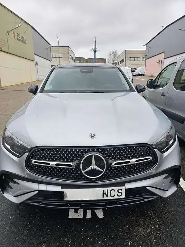 Usado Mercedes GLC200 204 CV (150 kW) 2025 Gris SUV