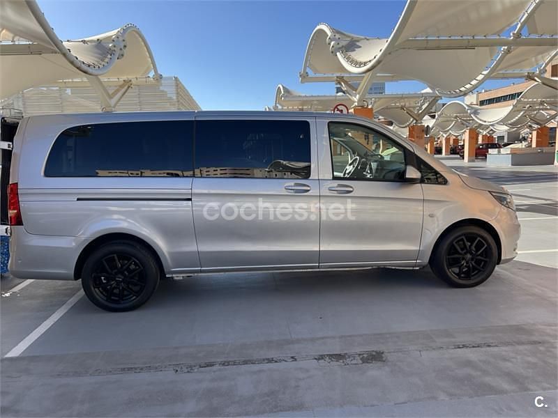 Usado Mercedes Vito 136 CV (100 kW) 2024 Gris / plata Van