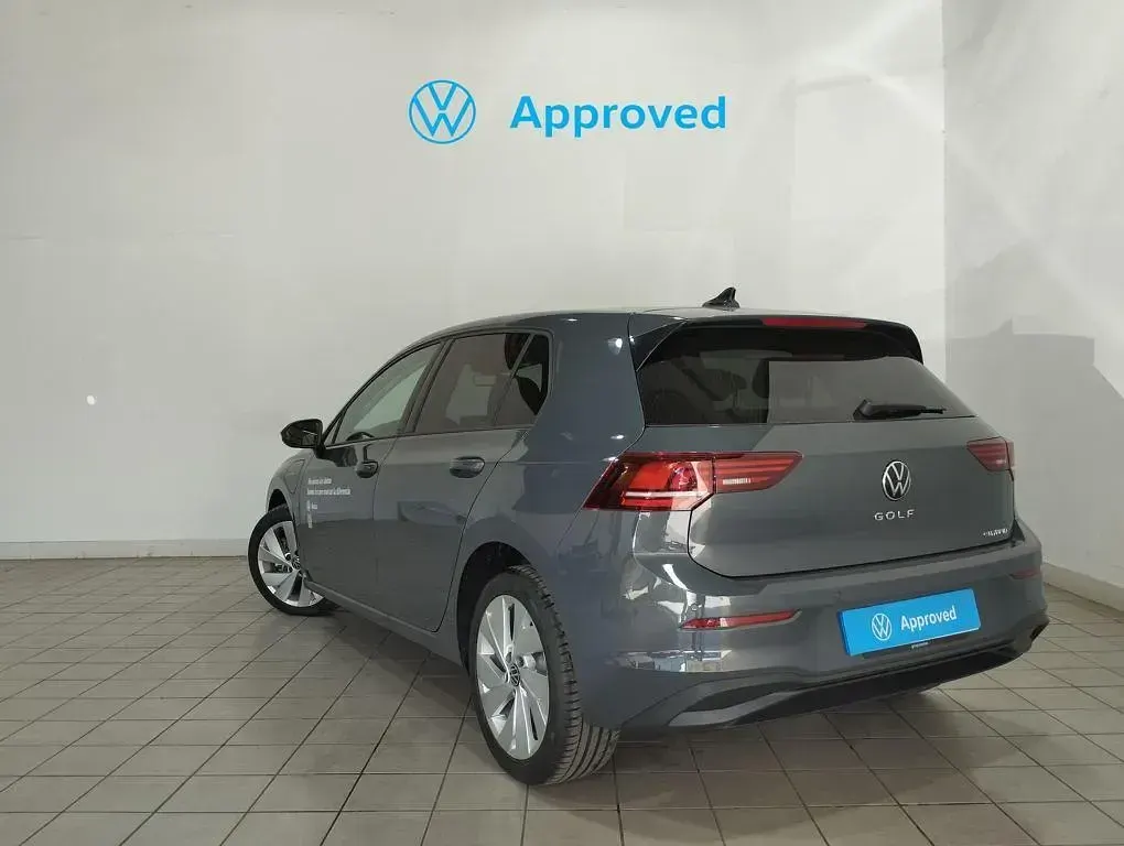 Usado VW Golf VIII Match 204 CV (150 kW) 2026 Gris Berlina