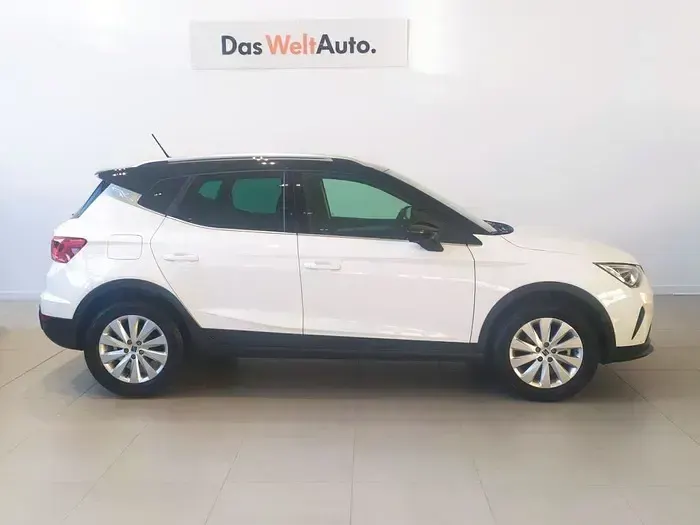 Usado Seat Arona Style 115 CV (84 kW) 2025 Blanco SUV