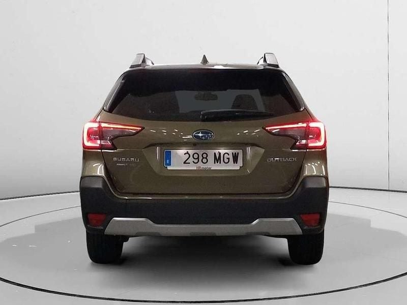 Usado Subaru Outback Sport 169 CV (124 kW) 2023 Beige Familiar