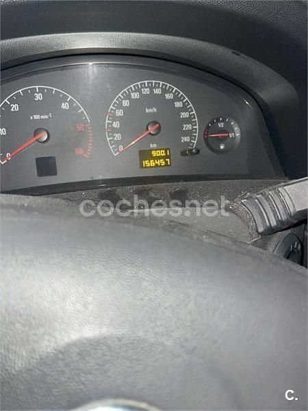 Usado Opel Vectra Comfort 100 CV (73 kW) 2003 Gris / plata Berlina