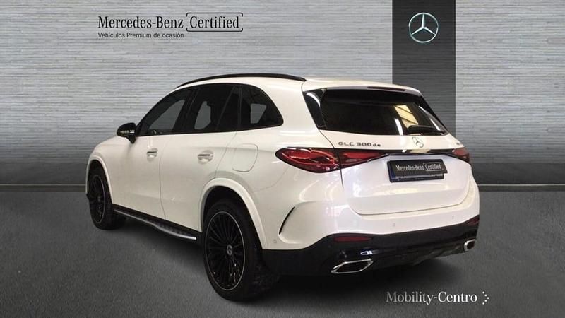 Usado Mercedes GLC300 197 CV (144 kW) 2024 Manufaktur blanco diamante bright