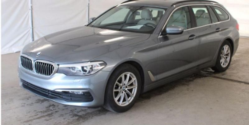 Azul claro metalizado Usado 2018 BMW 520 Familiar | 29.900 € - Imagen 1/4