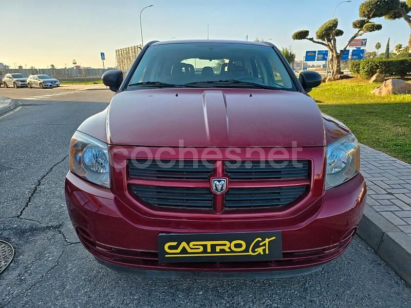 Usado Dodge Caliber 140 CV (102 kW) 2008 Granate Utilitario