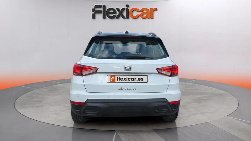 Usado Seat Arona Style 116 CV (85 kW) 2022 Blanco SUV