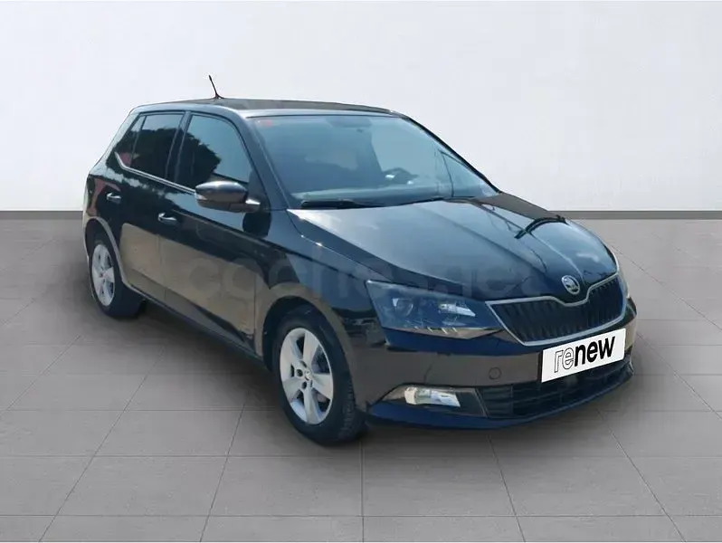 Usado Skoda Fabia Ambition 60 CV (44 kW) 2016 Negro Berlina