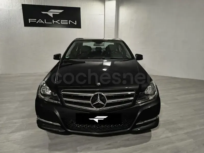 Usado Mercedes C200 Avantgarde 136 CV (100 kW) 2012 Negro Berlina
