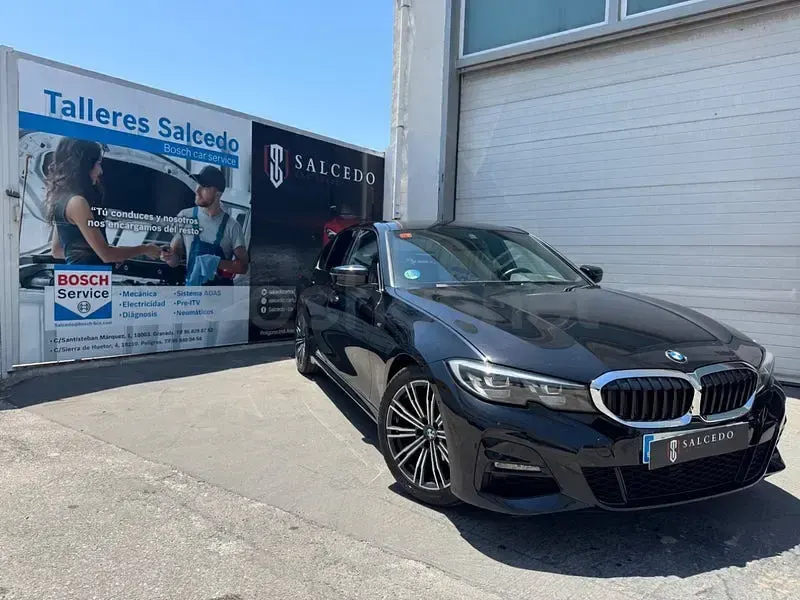 Usado BMW 318 150 CV (110 kW) 2021 Negro Berlina