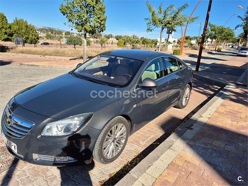 Negro Usado 2013 Opel Insignia Excellence Berlina | 5500 € (Buen precio) - Imagen 1/4