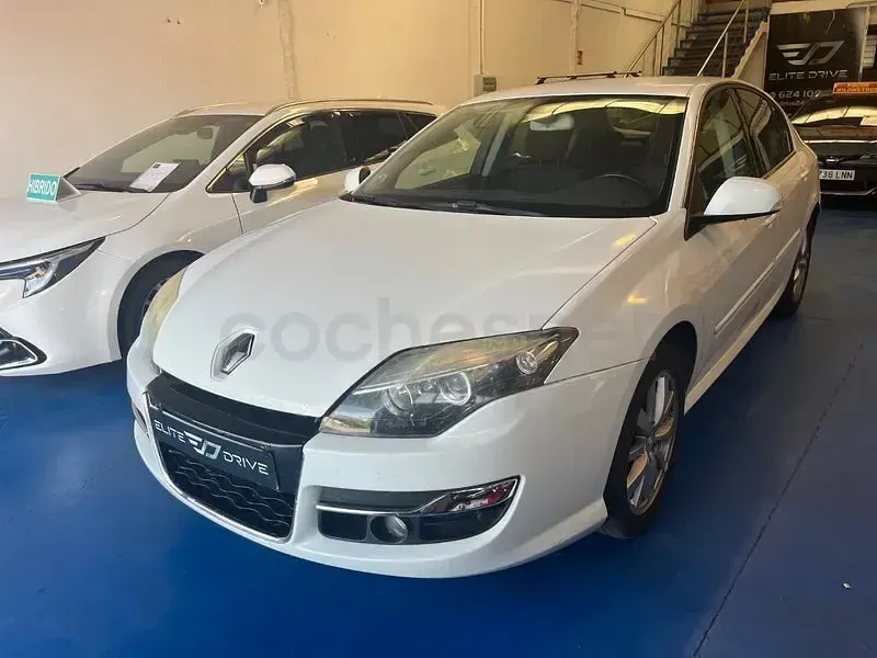 Usado Renault Laguna III Dynamique 110 CV (80 kW) 2012 Blanco Berlina