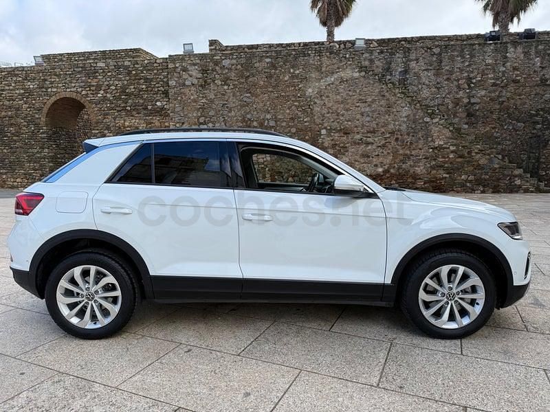 Usado VW T-Roc Life 150 CV (110 kW) 2023 Blanco SUV