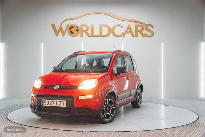 Rojo Usado 2022 Fiat Panda City Life Utilitario | 11.995 € (Un poco caro) - Imagen 1/4