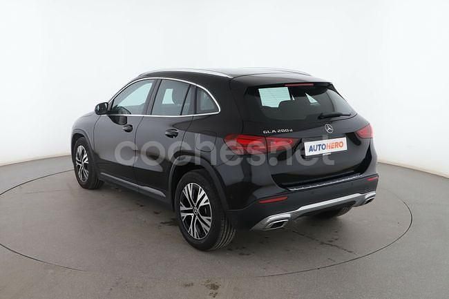 Usado Mercedes GLA200 Progressive 150 HP (110 kW) 2023 Preto SUV