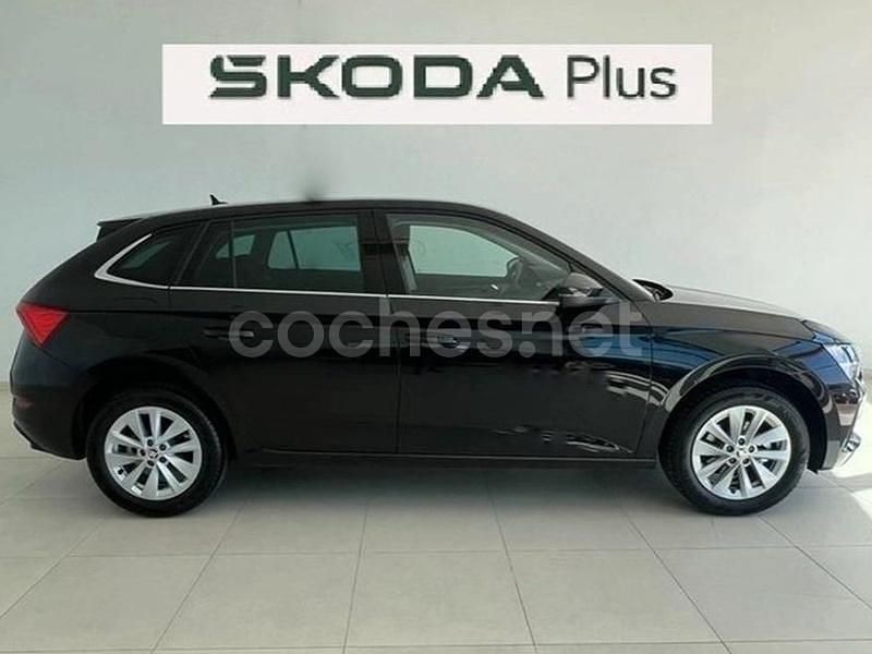 Usado Skoda 110 R Ambition 110 CV (80 kW) 2023 Negro Berlina