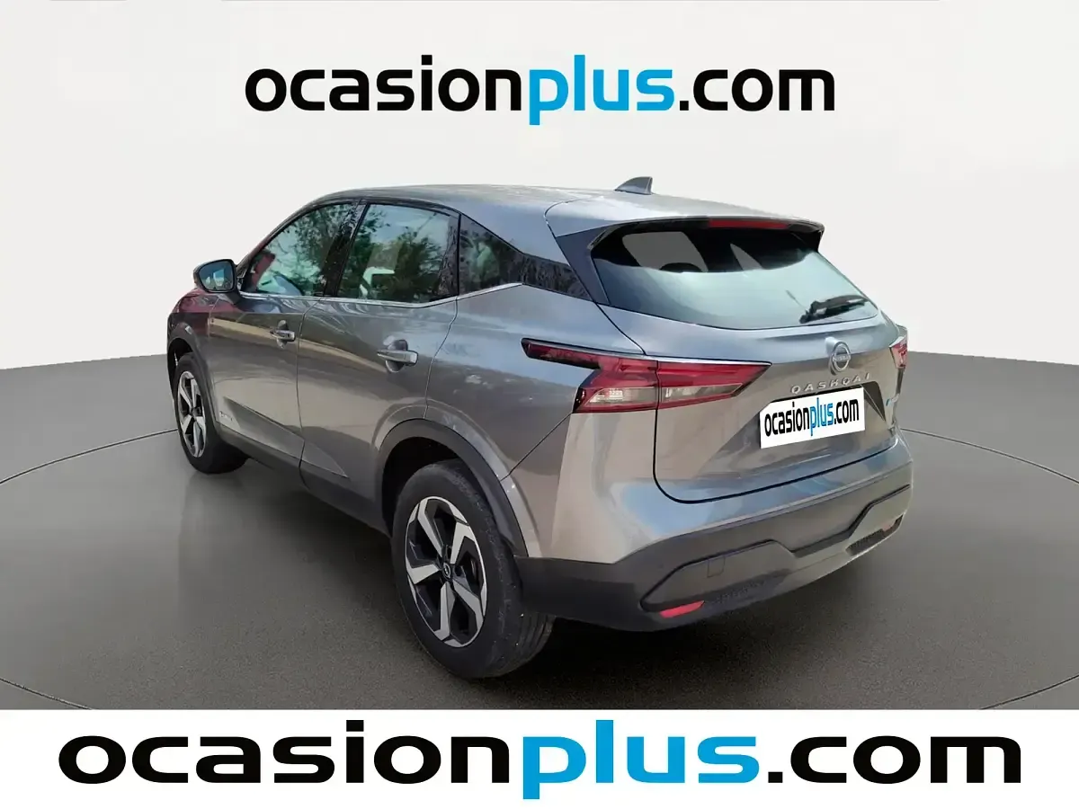 Usado Nissan Qashqai Acenta 190 CV (139 kW) 2024 Gris SUV