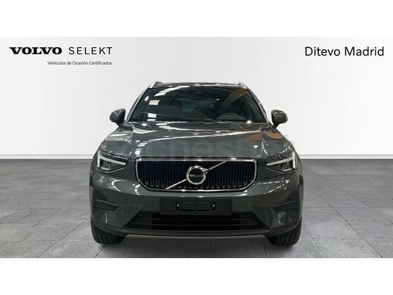 Uusi Volvo XC40 Core 163 HP (119 kW) 2025 Vihreä Katumaasturi