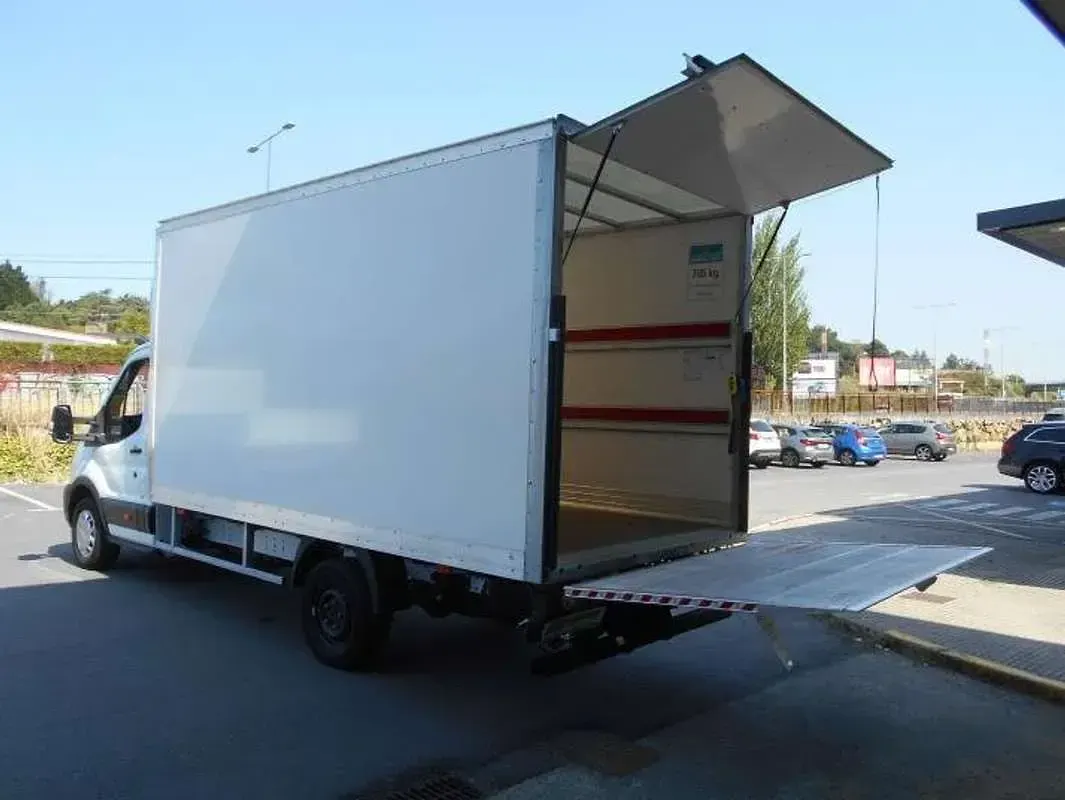 Usado Ford Transit 131 CV (96 kW) 2023 Blanco Van