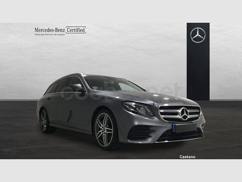 Usado Mercedes E220 194 CV (142 kW) 2018 Gris / plata Familiar