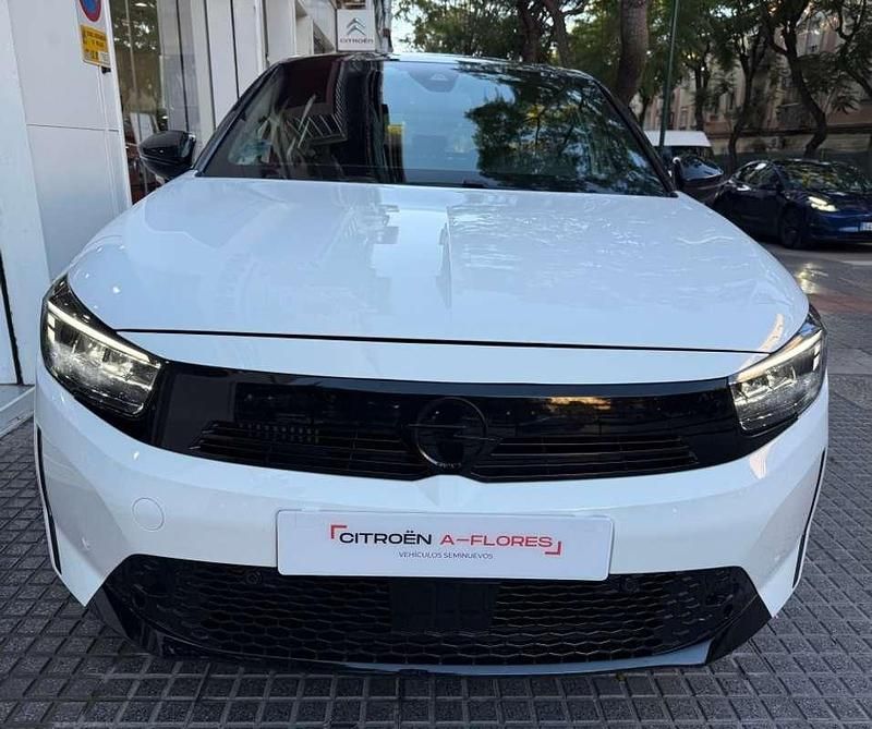 Usado Opel Corsa GS Line 101 CV (74 kW) 2023 Blanco Utilitario
