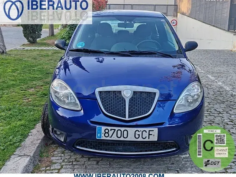 Usado Lancia Ypsilon 60 CV (44 kW) 2008 Azul Utilitario