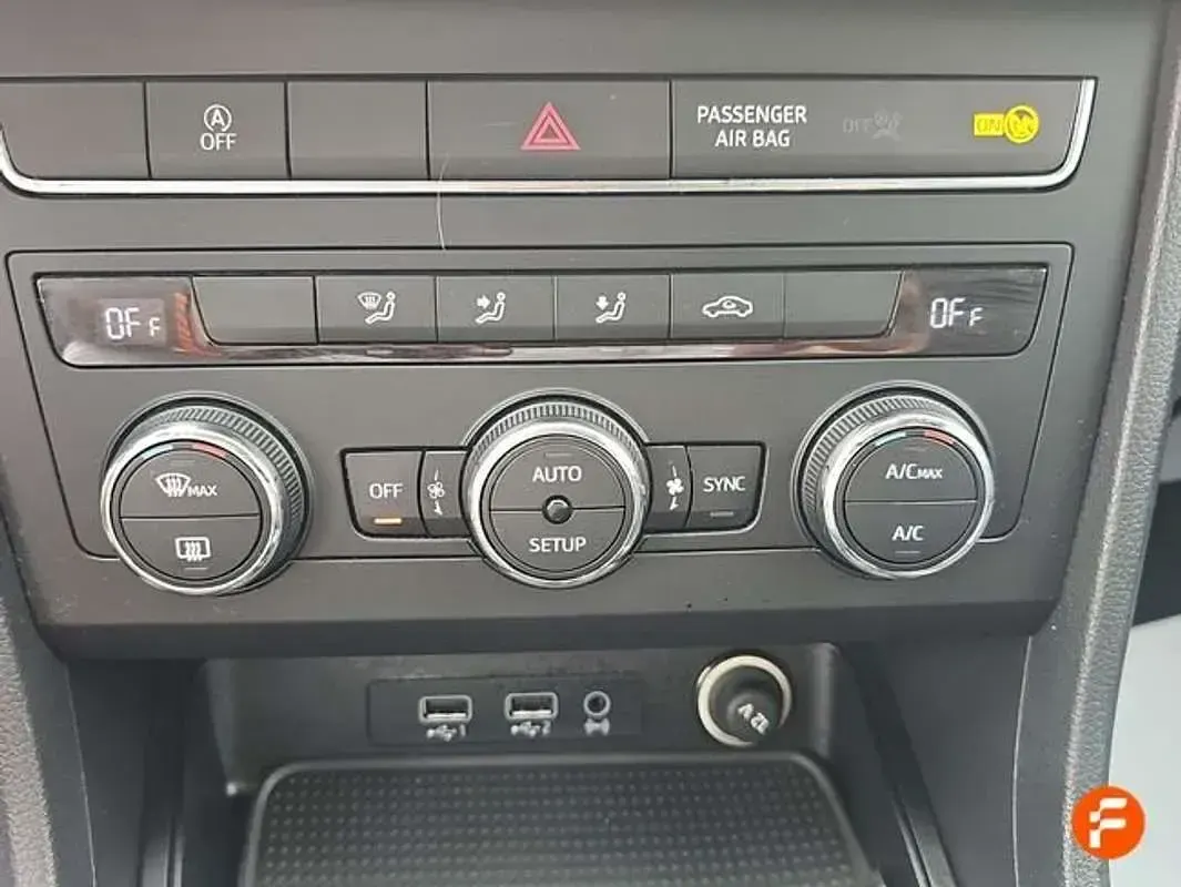 Usado Seat Ateca Style 150 CV (110 kW) 2019 Azul SUV